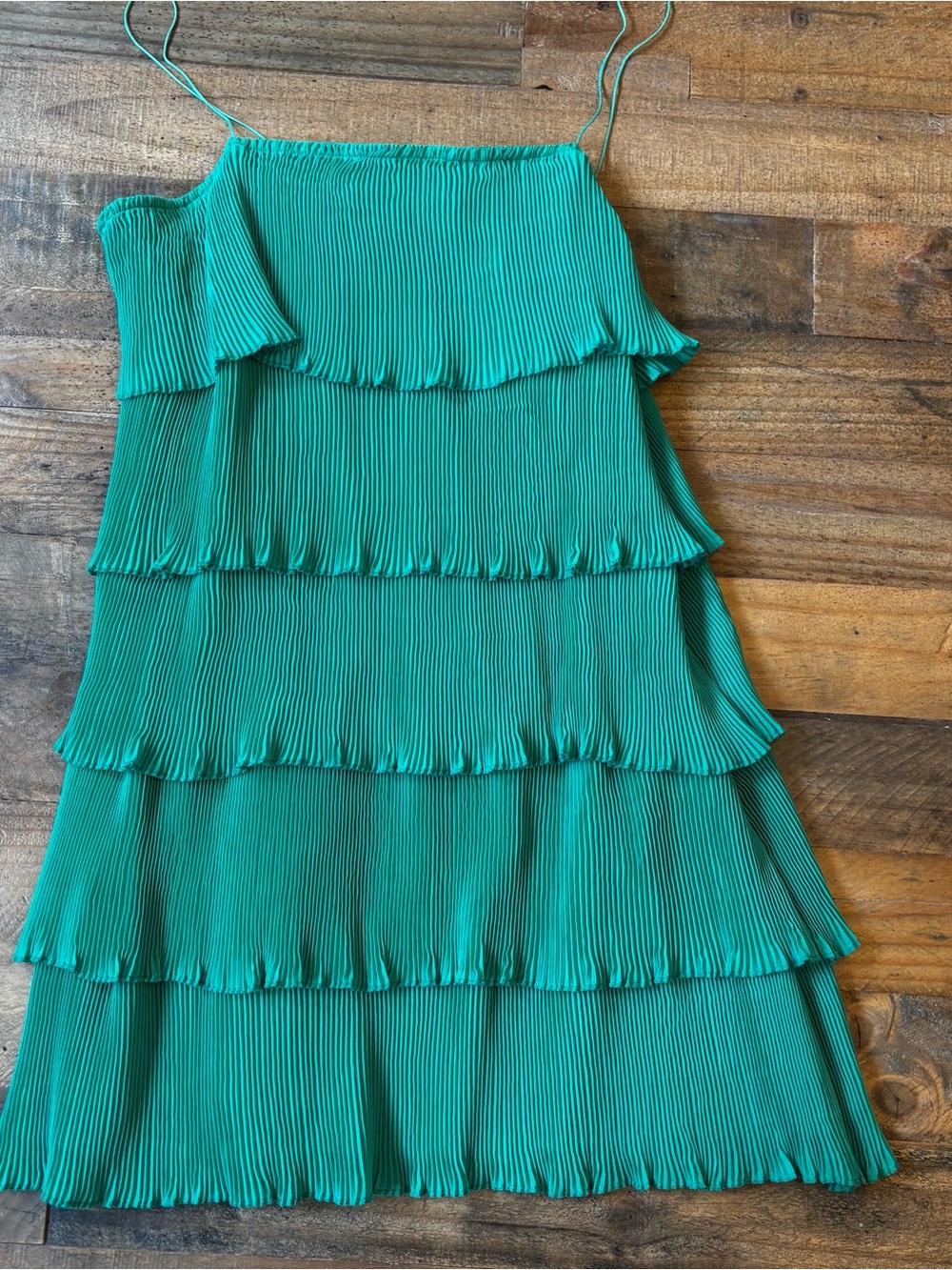 SHEIN Green Spaghetti Strap Pleated Dress
